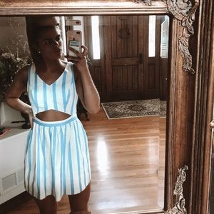 adorable striped dress!